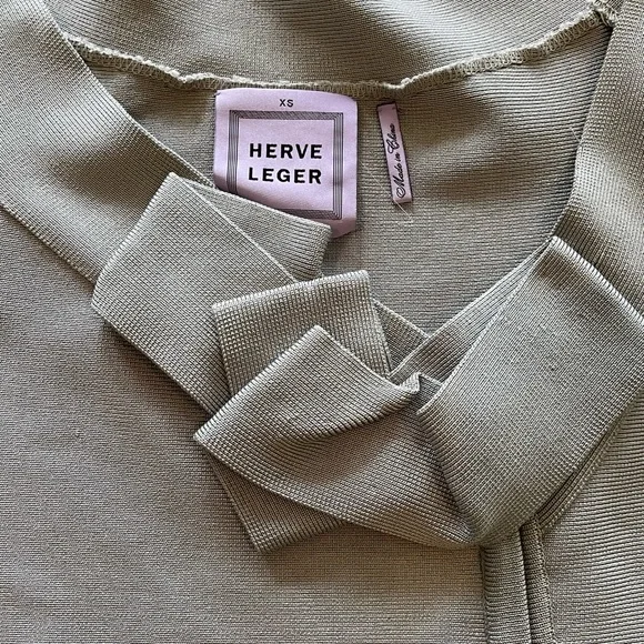 Herve Leger Woman’s Grey 2-Piece Long Sleeve Bandage Dress Size XS/S - Picture 8 of 12